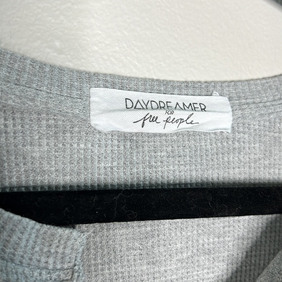DAYDREAMER for FREE PEOPLE Queen Tour '75 gray thermal top size Small - Picture 6 of 15